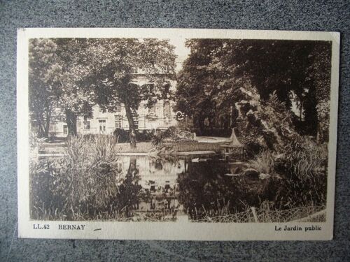 Carte Postale Écrite En 1948.Ll.42 Bernay Le Jardin Public