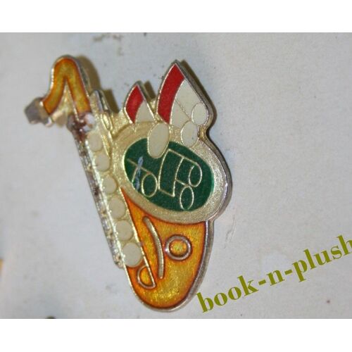 Pin's De Saxophone Avec Notes De Musique