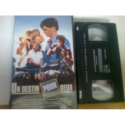 Cassette Vidéo Vhs - Un Destin Pour Deux (The In Crowd) - Donovan Leitch Jr.