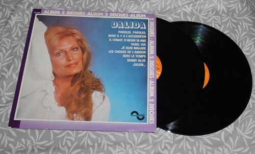 Double 33t Lp Compilation Dalida Sonopresse Paroles Paroles , 18 Ans , Julien , Mamy Blue , Avec Le Temps , Je Suis Malade , Vado Via , Le Temps De Mon Pere , Non , Chanter Les Voix , Une Vie Etc Etc