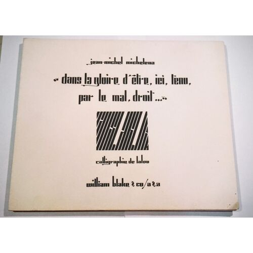 " Dans La Gloire D'être, Ici, Tenu, Par Le Mal, Droit... "