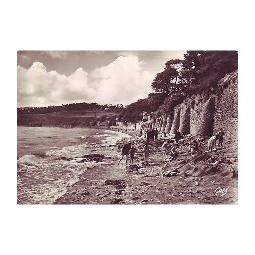 Plage Du Vieux Saint Marc