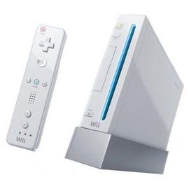 Nintendo Wii + 2 Manettes Avec Nunchuks