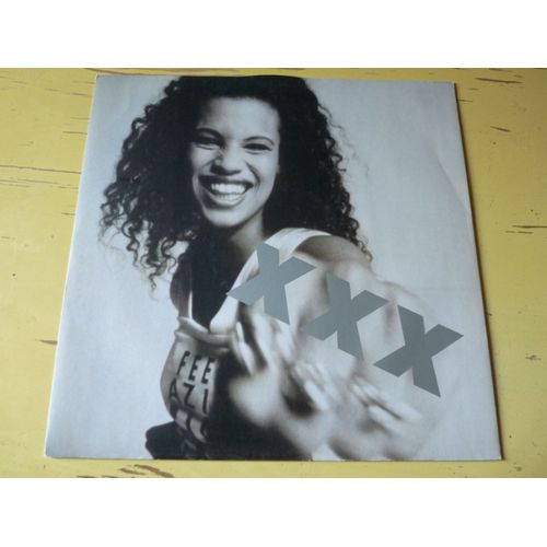 Kisses On The Wind - Uk Circa 1989