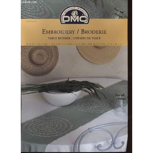 Embroidery / Broderie Table Runner / Chemin De Table