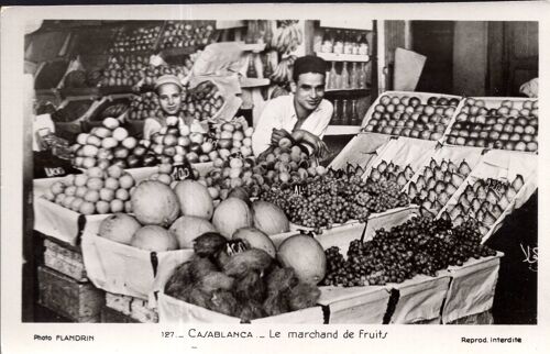 Carte Postale De Casablanca (Maroc) Le Marchand De Fruits (Réf.127)