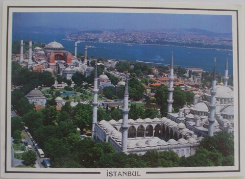 Turquie.. Türkive . La Mosquée Bleue . Au Verso 2 Timbres Non Oblitérés 20000 Et 10000 Lira Birgi - Kula