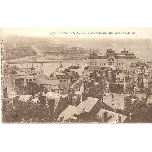 Trouville Vue Panoramique Sur Le Casino