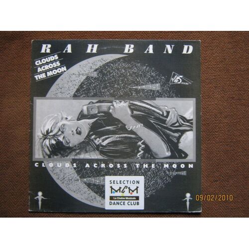 Cloud Across The Moon (Longue Version 6"43)