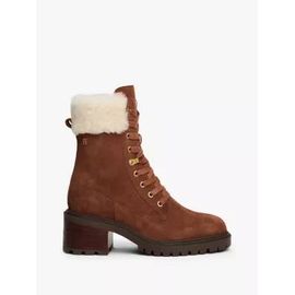 Bottines Chelsea En Daim Crantées Lacets