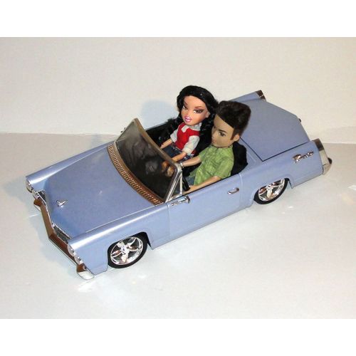 Voiture Cabriolet Bratz Radio Fm Avec 2 Poupées Yasmin Et Dylan Mga 2002