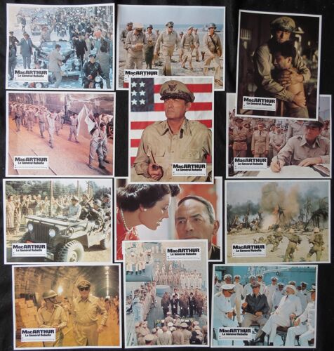 Mac Arthur Le General Rebelle - Film Historique Guerre De 1977 De Joseph Sargent Avec Gregory Peck - 12 Photos D'exploitation Originales De Cin?ma - Chaque Affiche 22x28,5 Cm