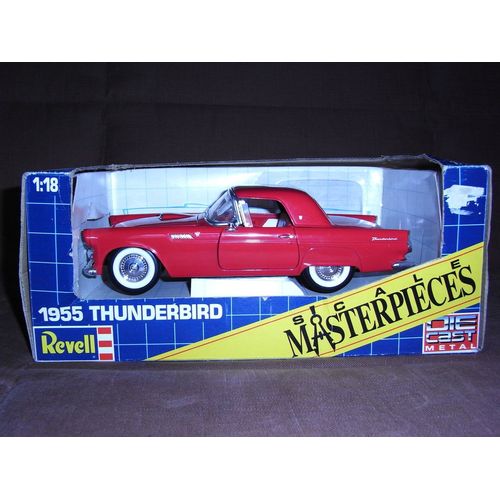 Ford Thunderbird 1955 1/18-Revell