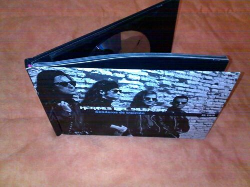 Senderos De Traicion