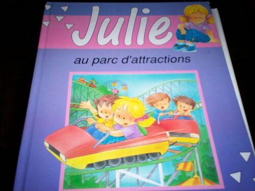 Julie Au Parc D'attraction