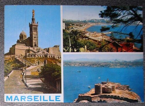 Carte Postale Écrite En 1971.Carrefour Du Monde Marseille