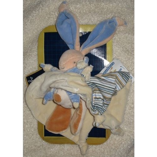 Ajena Lapin Doudou  Chien Reversible Plat Trouve Moi Nounours Beige Et Rayé Ajena