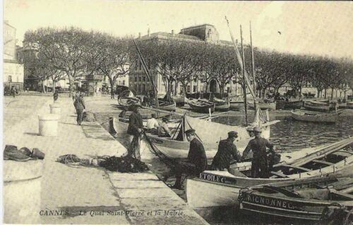 Cannes - Le Quai St Pierre Et La Mairie - Reedition D'une Cpa Par Les Editions Euredis - 1er Choix - Ref 023 144