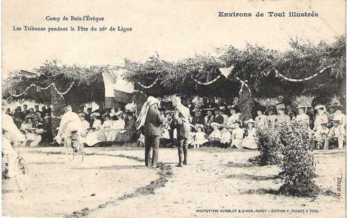 Toul - Camp De Bois - L'eveque - Les Tribunes Pendant La Fete Du 26e De Ligne - Oblitéree 1904 - Ref 022 720