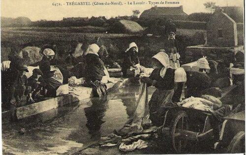 Tregastel - Le Lavoir - Types De Femmes - Reedition D'une Cpa - 1er Choix - Ref 022 090