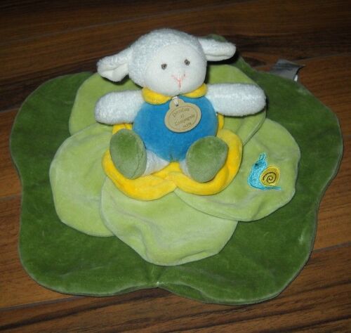 Doudou Mouton Simon À La Campagne - Plat Sur Feuille De Chou