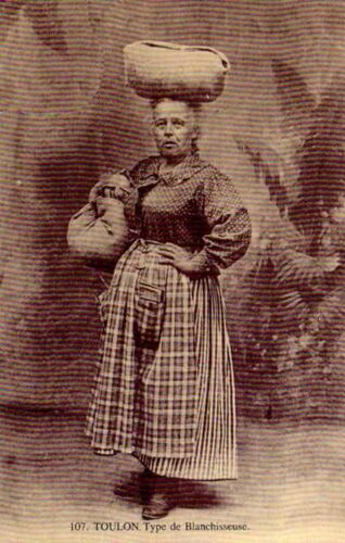 Toulon - Type De Blanchisseuse - Réédition D'une Cpa - 1er Choix - Ref 021 817