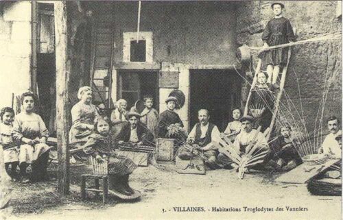 Villaines - Habitations Troglodytes Des Vanniers - Réédition D'une Cpa - 1er Choix - Ref 021 535