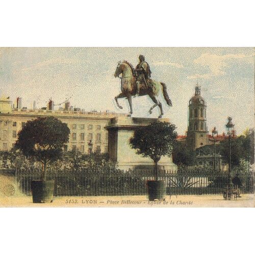 Réf: 556 - Lyon 2e - Place Bellecour - Église De La Charité. 1918.