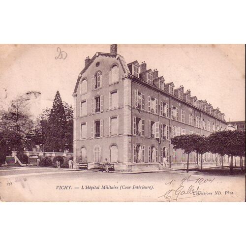 Vichy - L'hopital Militaire - Cour Intérieure - Oblitérée 1904 - Ref 020 346