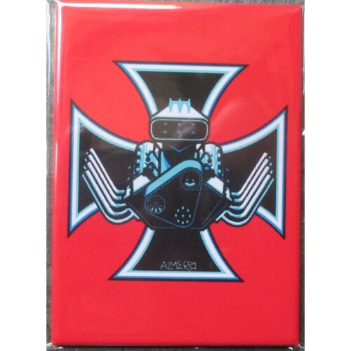 Magnet V8 Big Bloc Et Croix De Malte Noir Sur Fond Rouge 9x6.5cm Aimant Frigo