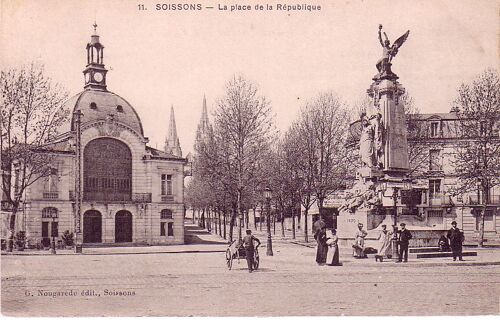 Soissons - La Place De La Republique - Neuve - Ref 020 081