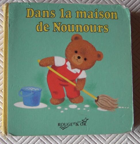 Dans La Maison De Nounours