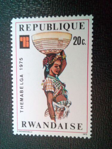 Timbre Rwanda Yt 682 Africaine, Femme, Panier, Tête 1975 ( 150604 )