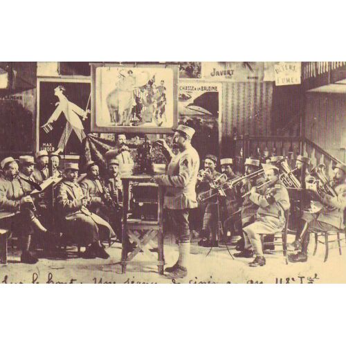 Sur Le Front - Une Seance De Cinema Au 118 E T - Réedition D'une Carte Postale Ancienne - Ref 002 354