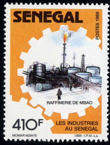 Timbre : Raffinerie De Mbao.Les Industries Au Sénégal.1988.Postes.Sénégal.410f.