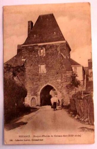 Carte Postale Ancienne Maine Et Loire Pouance Donjon D Entree Du Chateau Fort Xiii E Siecle