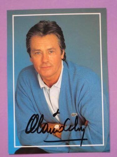Autographe Alain Delon  -  Sur Photo Format Carte Postale