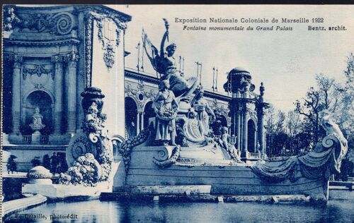 Carte Postale De Marseille (Bouches Du Rhône) Exposition Nationale Coloniale De 1922 : Fontaine Monumentale Du Grand Palais