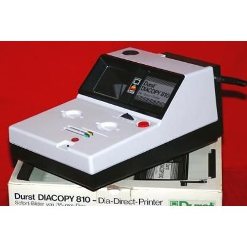 Durst Diacopy 810 - Appareil reproduisant des diapositives 24x36 sur films intantané Kodak PR10