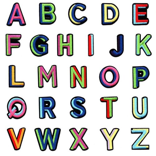 Ensemble de 26 pièces de lettres de l'alphabet anglais coloré Patchs brodés en fer sur le Patch cousu