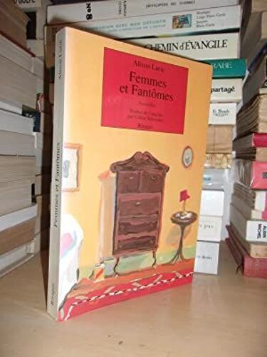 Femmes Et Fantomes