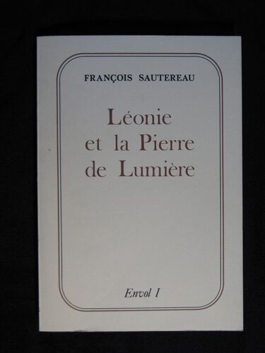 Léonie Et La Pierre De Lumière