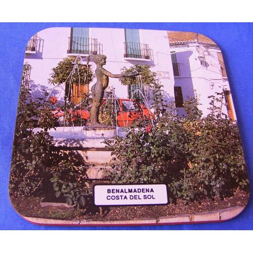 Sous Bock Ou Sous Verre Représentant "Benalmadena" En Espagne