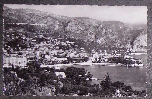 Carte Postale Beaulieu Sur Mer La Ville Les Grands Hôtels Et La Baie Des Fourmis