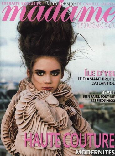 Madame Figaro / 12-08-2006  N° 19292 : Colin Farrell (2p) - Elsa Zylberstein (1p) - Agnès Varda (2p) - L'île D'yeu (8p)