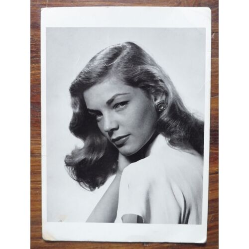1 Photo N&b De Lauren Bacall En 1944