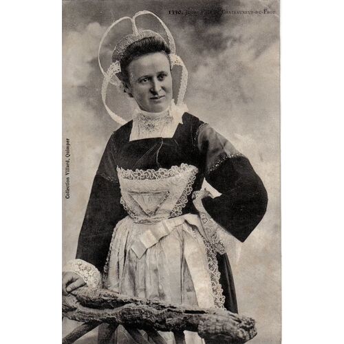 Carte Postale Ancienne, France, Finistère ( 29 ), Chateauneuf Du Faou, Jeune Fille En Costume