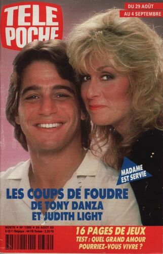 Télé Poche / 24-08-1992   N° 1385 : Etienne Daho (2p) - Tony Danza (4p) - Gena Rowlands (2p) - Richard Dean Anderson (2p) - France Gall / Michel Berger (1p)