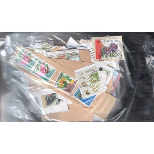 Lot De 100 Gr. Fleurs Et Animaux Du Monde