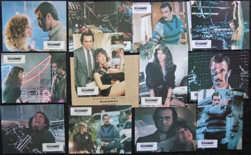 Runaway - L'?vad? Du Futur, De Michael Crichton - Film 1984 Avec Tom Selleck, Cynthia Rhodes, Gene Simmons, Kirstie Alley - 12 Photos Originales D'exploitation De Cin?ma - Chaque Petite Affiche 21x27